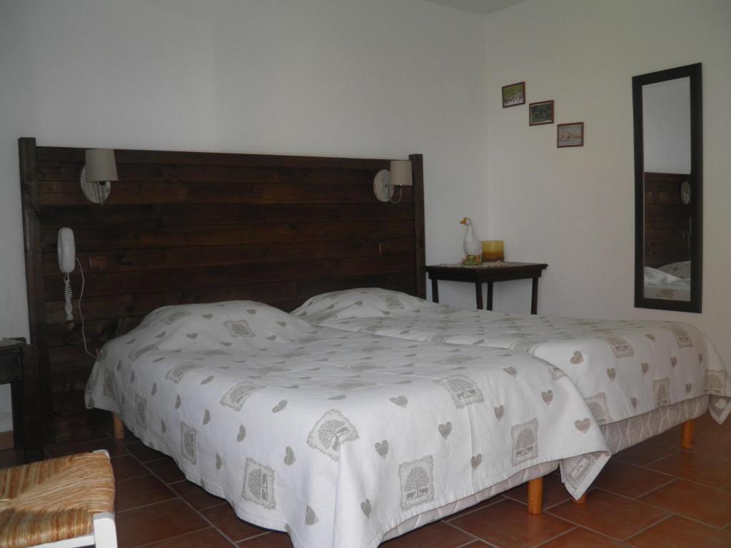 La Ferme Des 3 Maillets Hotell Avaray Rum bild