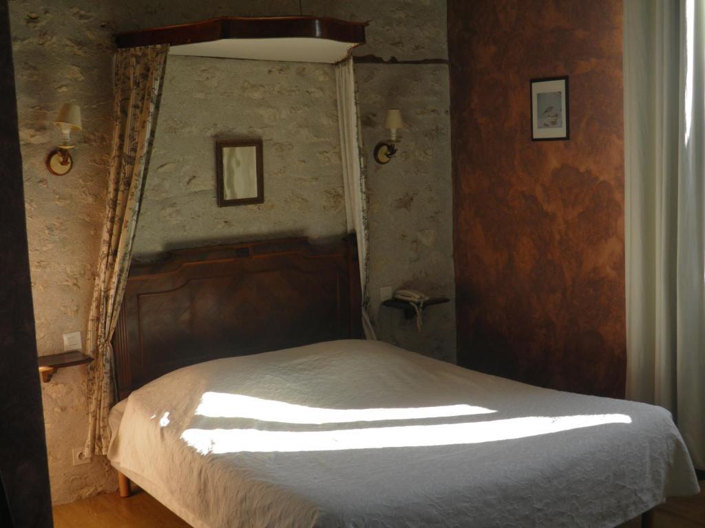 La Ferme Des 3 Maillets Hotell Avaray Rum bild